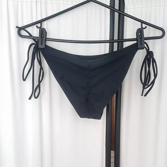 Ruched bikini bottom - Picture 2 of 3